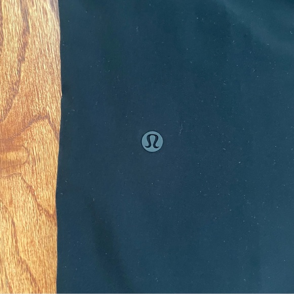 Lululemon On The Fly Pant *Woven 28" in Black Pants size 10 - Picture 13 of 16